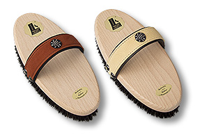 horse grooming brush with belt EDELWEISS
