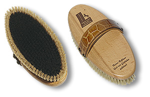 horse grooming brush with croco-belt