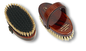 horse haed brush with croco leather belt