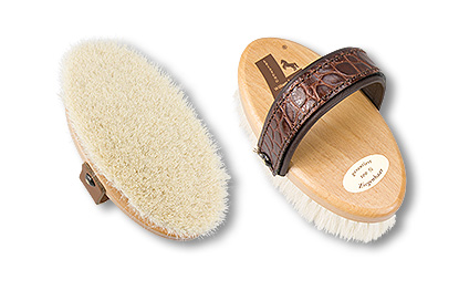 Horse head brush goat hair